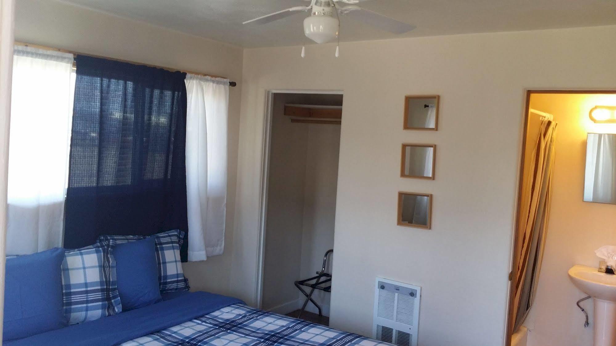 Terrace Motel Coos Bay Esterno foto